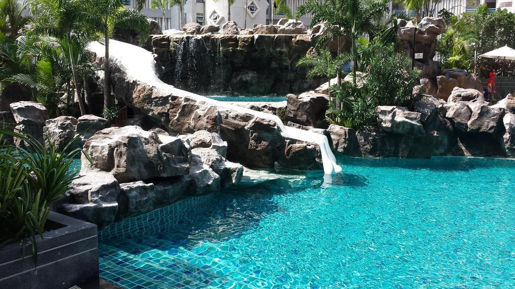 The Cliff Residence Condo Pattaya Room photo